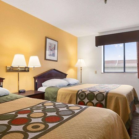 Brookville Inn Bagian luar foto